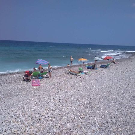 Meltemi Beach Apartments Мілатос Екстер'єр фото